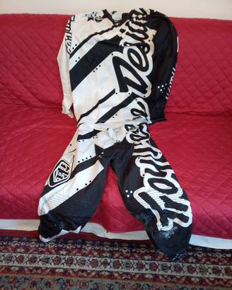 Completo Troy Lee Design  32 M