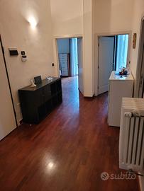 Camera vicino università