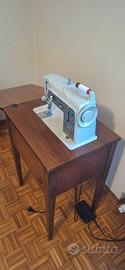 Macchina da cucire elettrica  Singer 611 M anni 60
