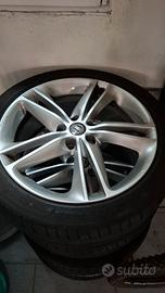 Cerchi in lega R19 orginali Nissan Qashqai 