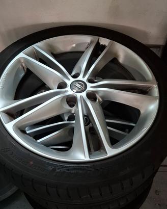 Cerchi in lega R19 orginali Nissan Qashqai 