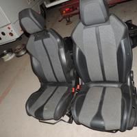 Interno sedili peugeot 3008 2019