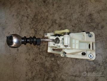 LEVA CAMBIO 6 MARCE PER DS4 B75 2.0 HDI 2013