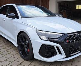 AUDI RS 3 SPB TFSI quattro S tronic