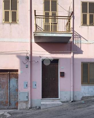 5 LOCALI A SENNORI