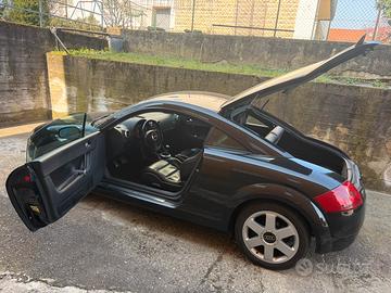 Audi TT quattro s line iscritta storica