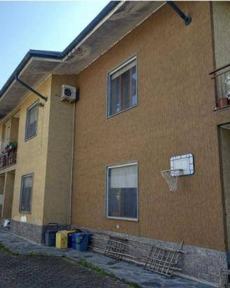 Immobile in asta di 297 m² con 5 locali e box auto