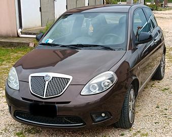Ypsilon 1.3 MJT 2011