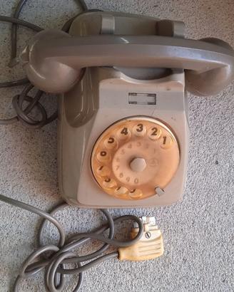 Telefoni 2 a Disco e a tastiera Sip anni 70/80