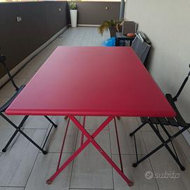 Tavolino da esterno con 2 sedie pieghevoli