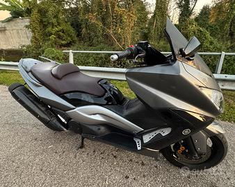 Yamaha TMAX 500