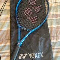 Yonex Ezone 100 + Cover –  Come Nuovi!