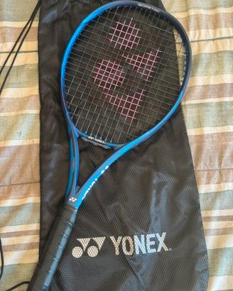 Yonex Ezone 100 + Cover –  Come Nuovi!