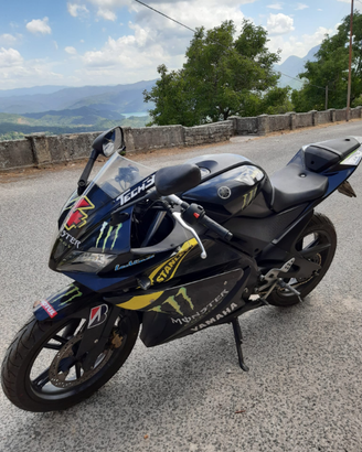 Moto Yamaha yzf r125