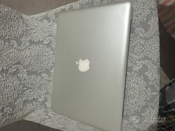 Apple macbook pro  computer portatile 13 2012