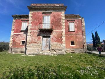 CASA DI CORTE A SAN GIOVANNI INCARICO