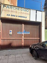 MAGAZZINO AUTORIMESSA VIA MONTEGRAPPA, nelle immed