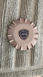 Coppetta copri mozzo borchia lancia y e musa