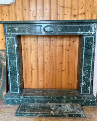 Caminetto in marmo verde