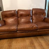 Divano e due poltrone in pelle