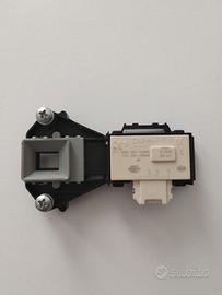 Chiusura porta lavatrice Whirlpool DLC 7012