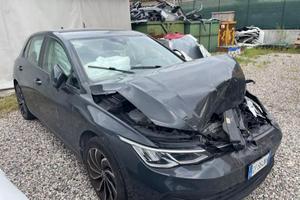 VOLKSWAGEN GOLF SERIE 8 SINISTRATA