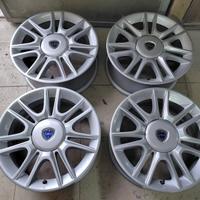 Cerchi in lega da 16 pollici per lancia y