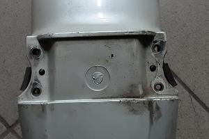 Parafango anteriore per moto yamaha fzr 600 anno