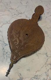 Antico Soffietto da Camino in Legno Intagliato