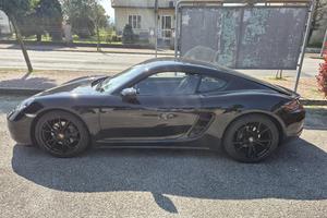 porsche cayman 718