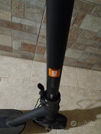 Monopattino elettrico e Casco 