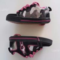 Scarpe con rotelle Tg. 31