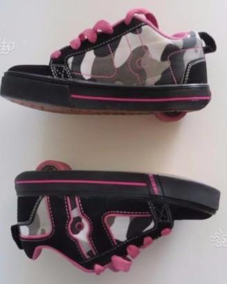 Scarpe con rotelle Tg. 31