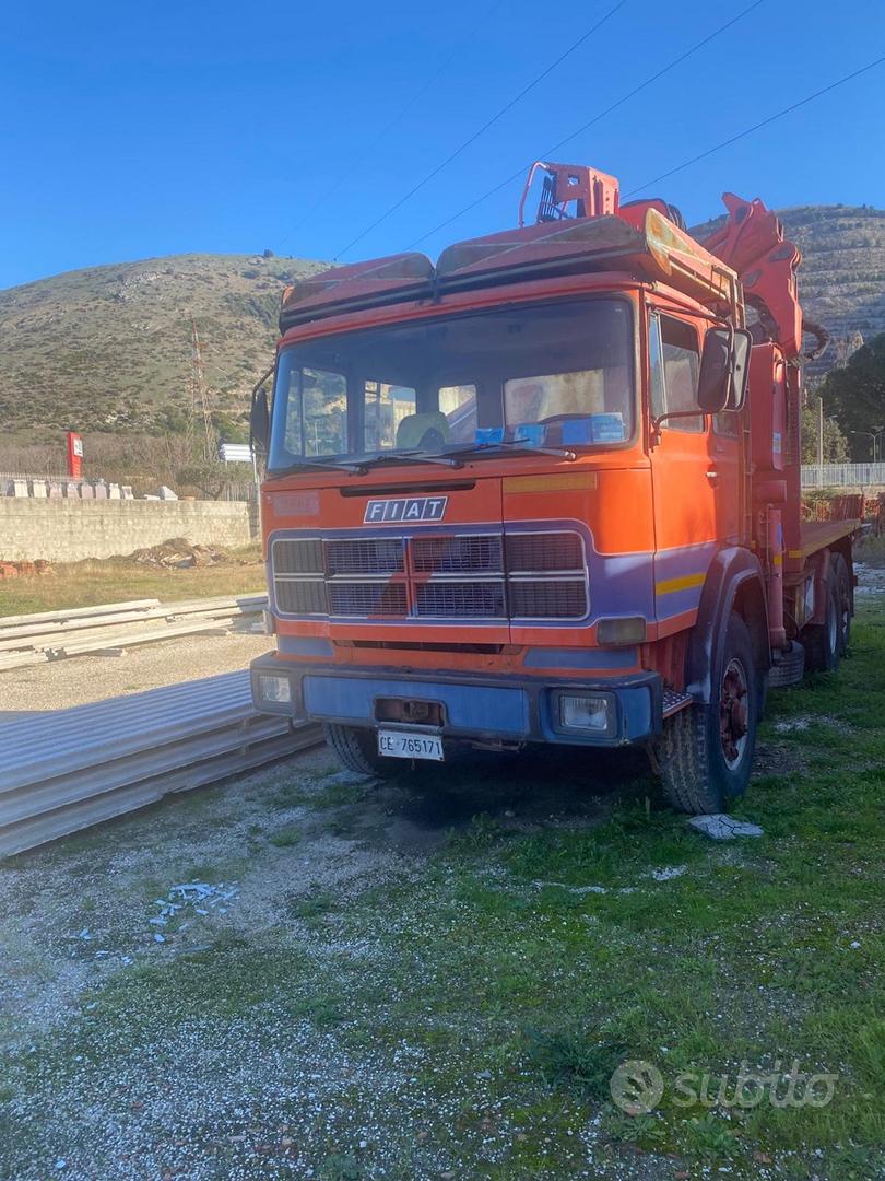 Fiat 160.26 Gru Fassi F230 - Veicoli commerciali In vendita a Caserta