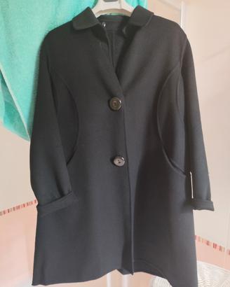cappotto in cashmere nero cucito a mano