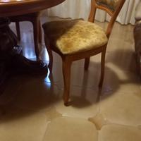 Tavolo tondo e 4 sedie stile classico