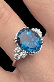 ANELLO ORO TOPAZIO LONDON BLUE 3.5 CARATI DIAMANTI