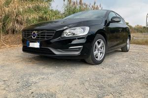 VOLVO v60 1.6 Kinetic