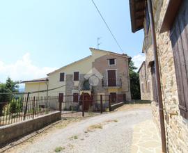 CASA SEMINDIPENDENTE A LESIGNANO DE' BAGNI