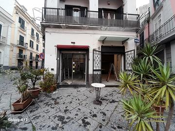 Locali commerciali centralissimi