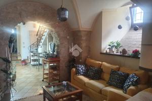 CASA SEMINDIPENDENTE A VEROLI