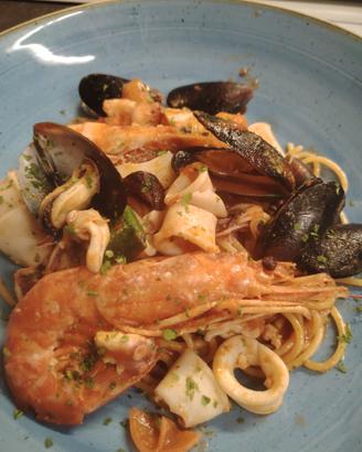 Cuoco italiano mediterraneo