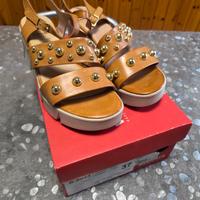 Sandali da donna Wonders colore marrone chiaro 37