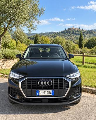 Audi Q3 2022 2.0 150cv