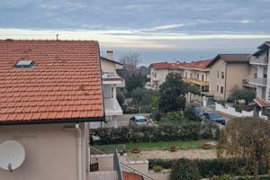 Bilocale vista mare montemarciano