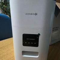 Distributore automatico per crocchette