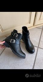 Stivaletti neri
