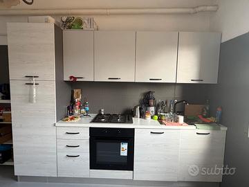 cucina e arredamento completo