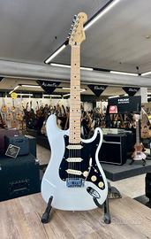 FENDER STRATOCASTER PLAYER MN PWT