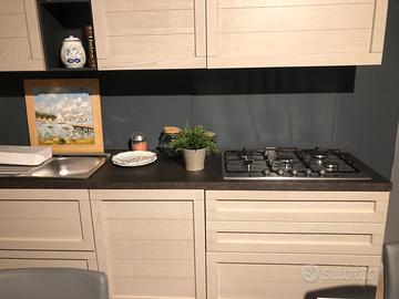Svendita di cucine nuove nel nostro magazzino